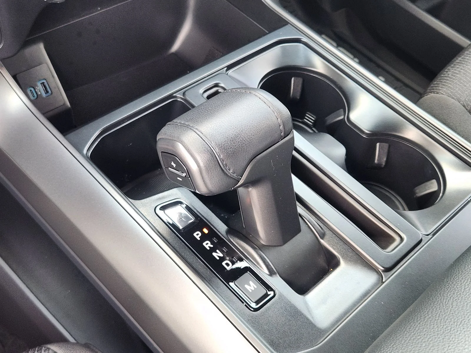 Used 2024 Silver Ford XLT image 18