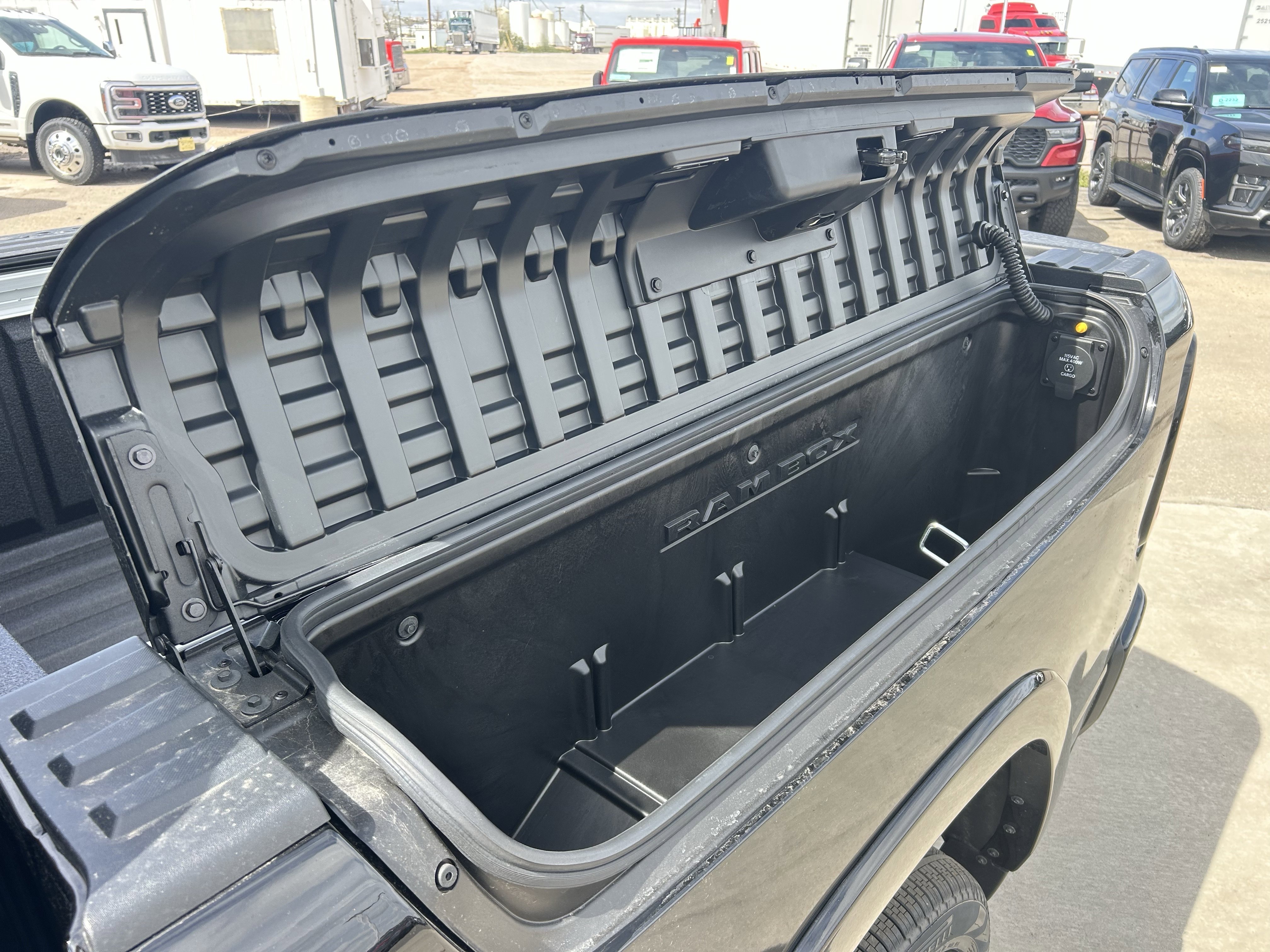 New 2026 Diamond Black Crystal Pearlcoat Ram Laramie image 13
