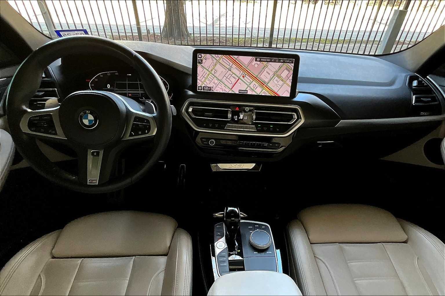 Used 2022 Carbon Black Metallic BMW sDrive30i image 15