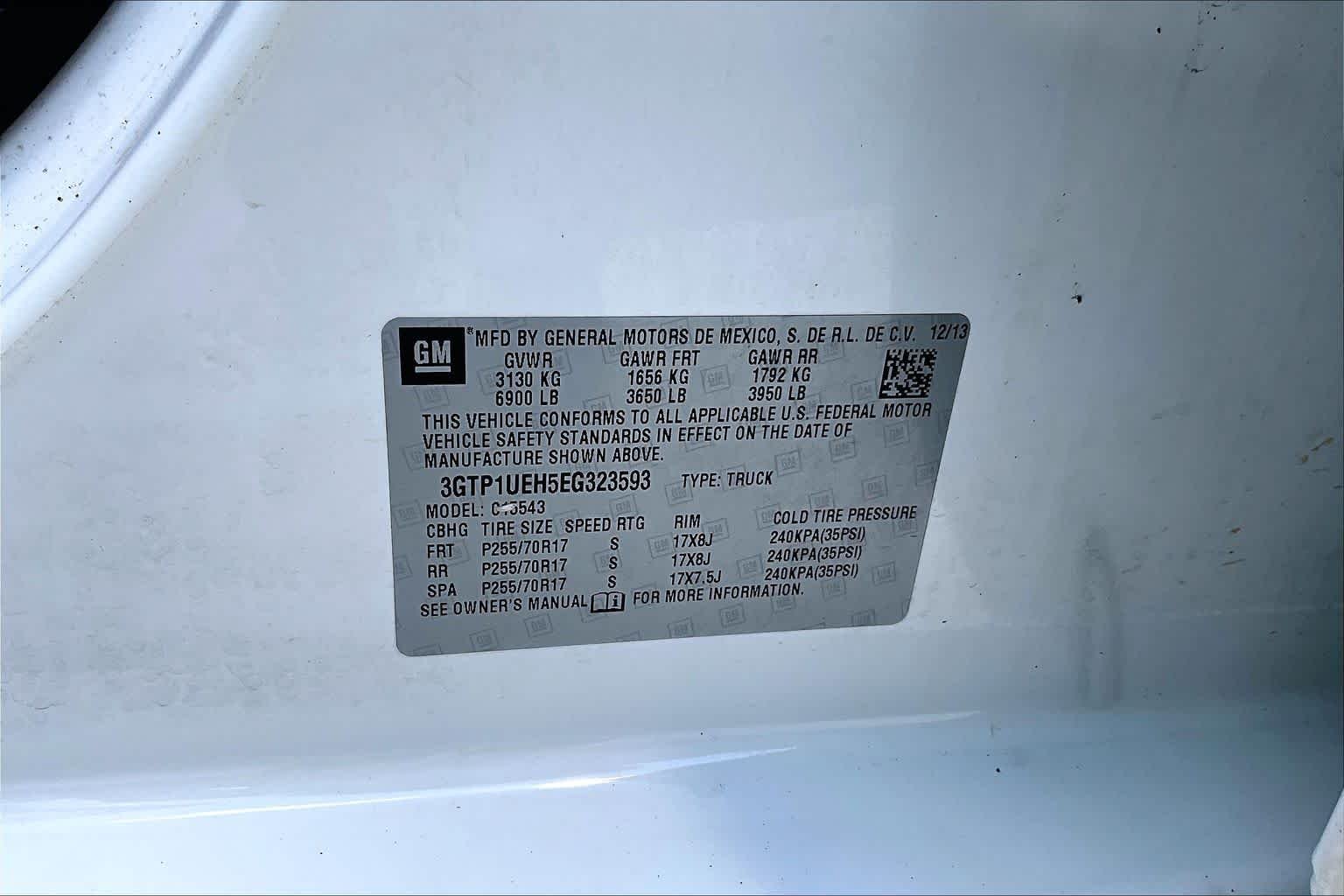 Used 2014 Summit White GMC SLE image 31