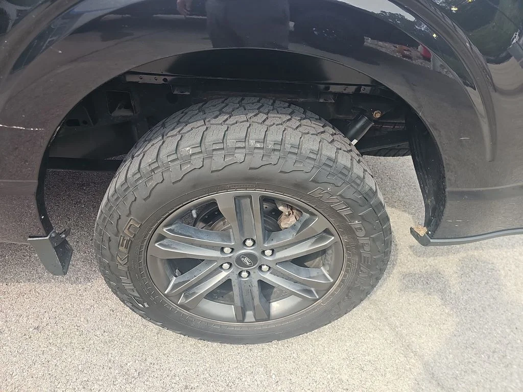 Used 2021 Black Ford XLT image 11