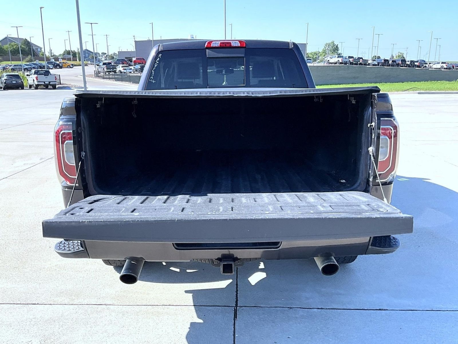Used 2016 Gray GMC Denali image 22