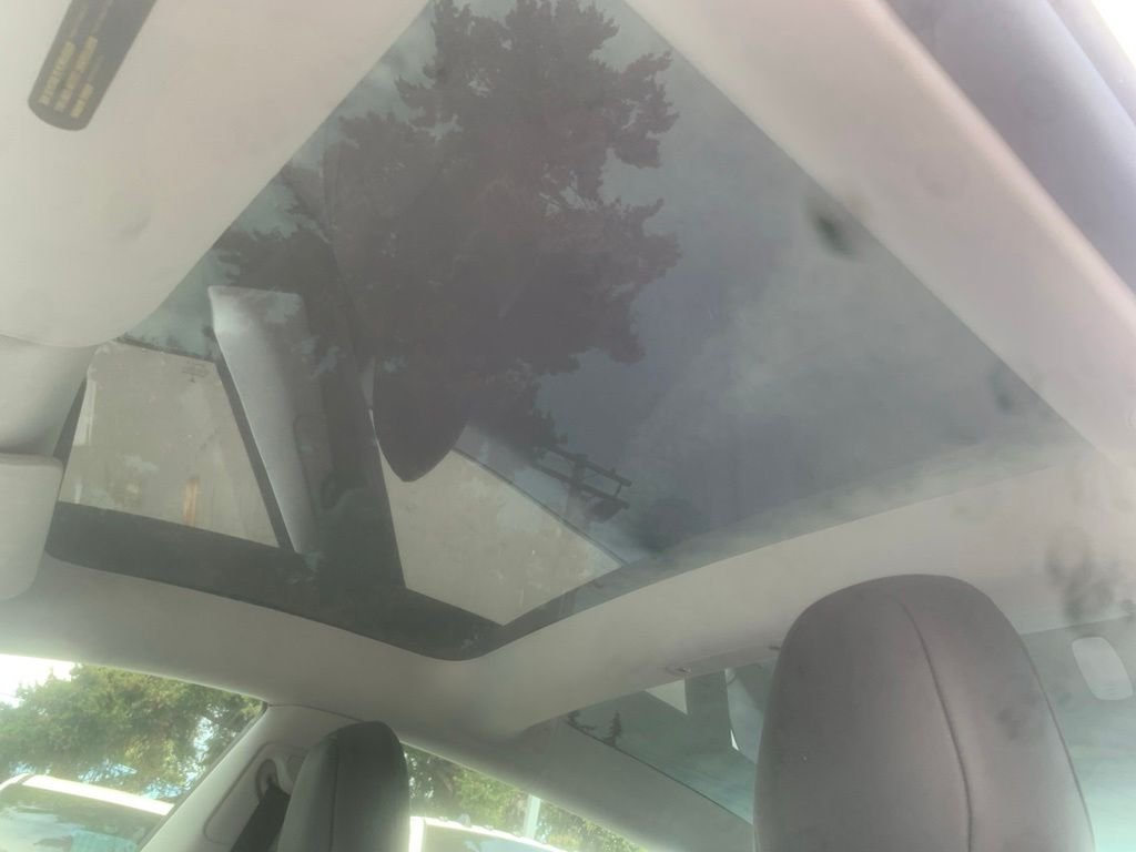Used 2021 White Tesla Standard Range Plus image 12