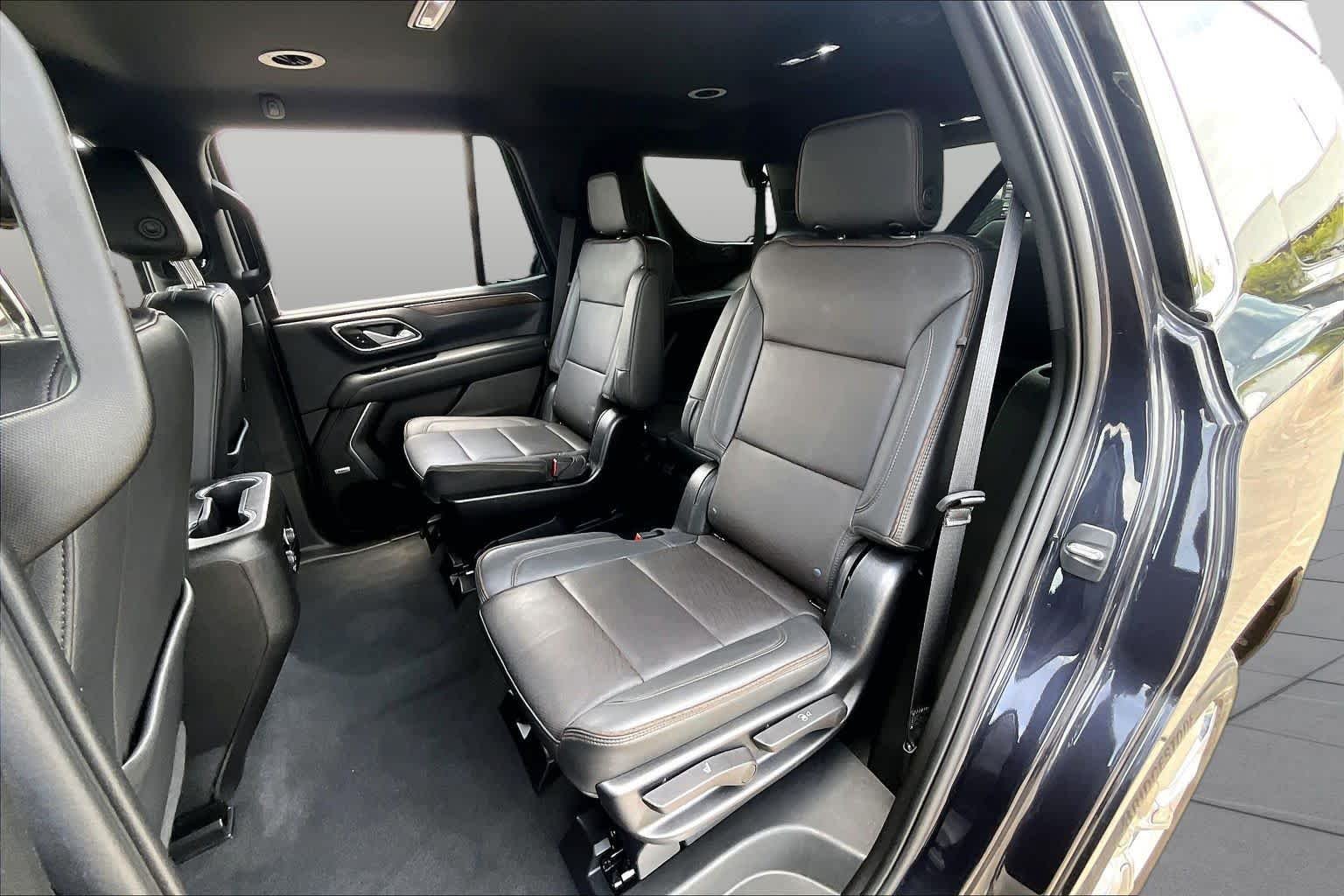 Used 2022 Dark Ash Metallic Chevrolet High Country image 41