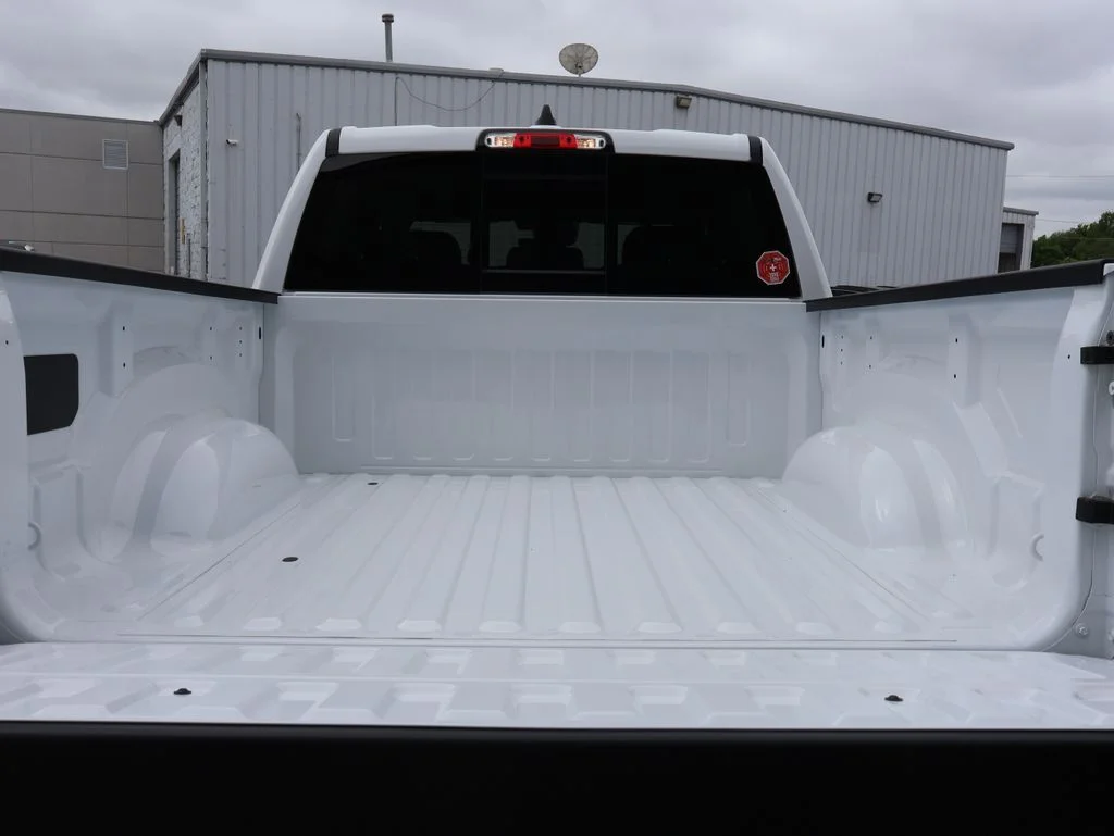 New 2026 Bright White Clear-Coat Exterior Paint RAM Big Horn/Lone Star image 14