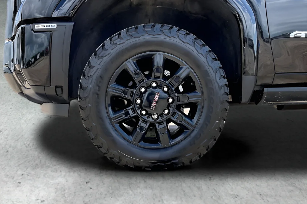 Used 2024 Black GMC AT4 image 35