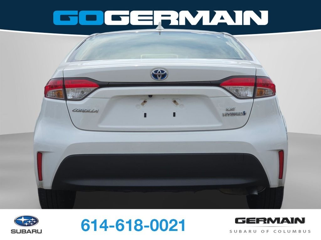 Used 2023 White Toyota LE image 9