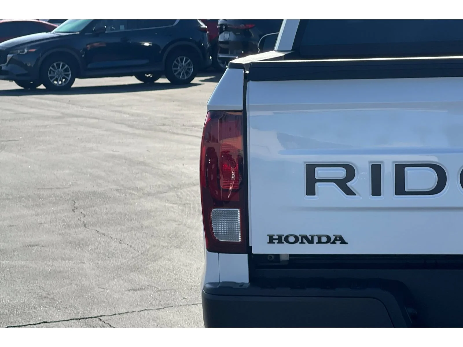 Certified Used 2024 Platinum White Pearl Honda AWD RTL image 39