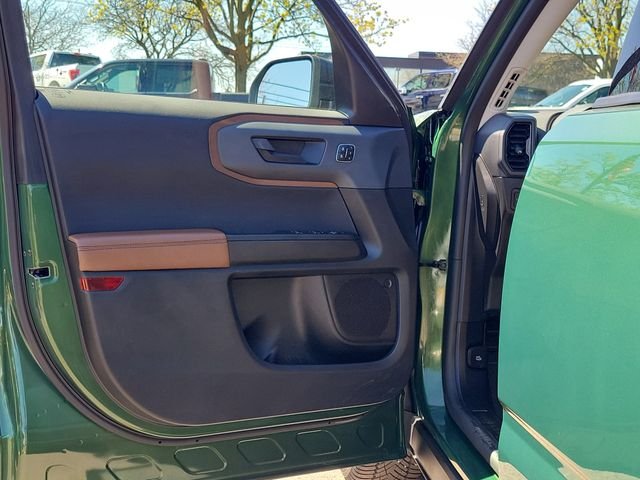 Used 2023 Green Ford Outer Banks image 8