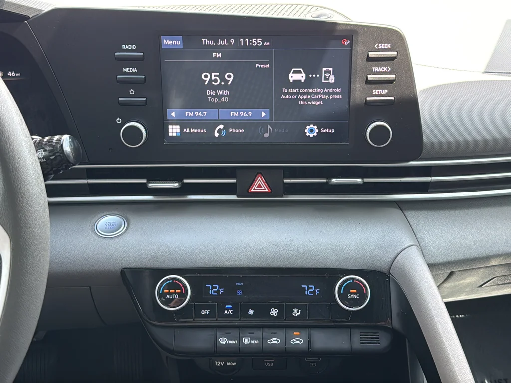 Used 2023 Silver Hyundai SEL image 18