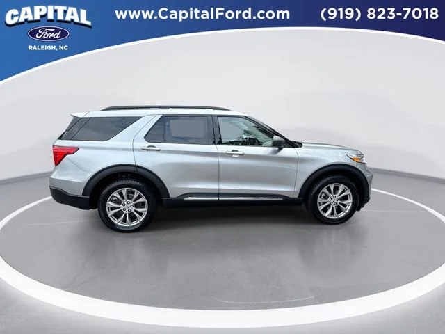 Used 2023 Silver Ford XLT image 9