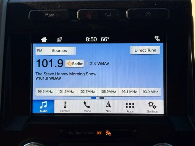 Used 2019 Black Ford King Ranch image 19