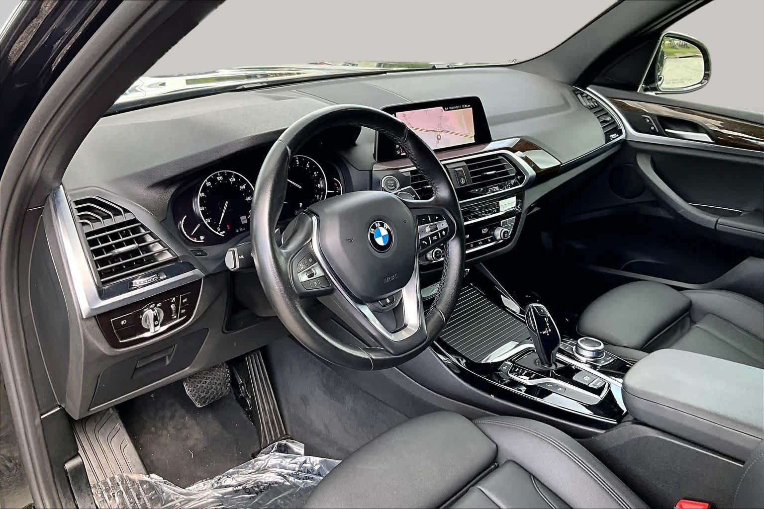 Used 2021 Jet Black BMW xDrive30i image 18