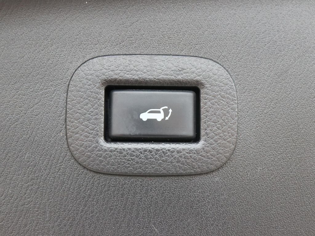 Certified Used 2021 Red INFINITI Premium Select image 38