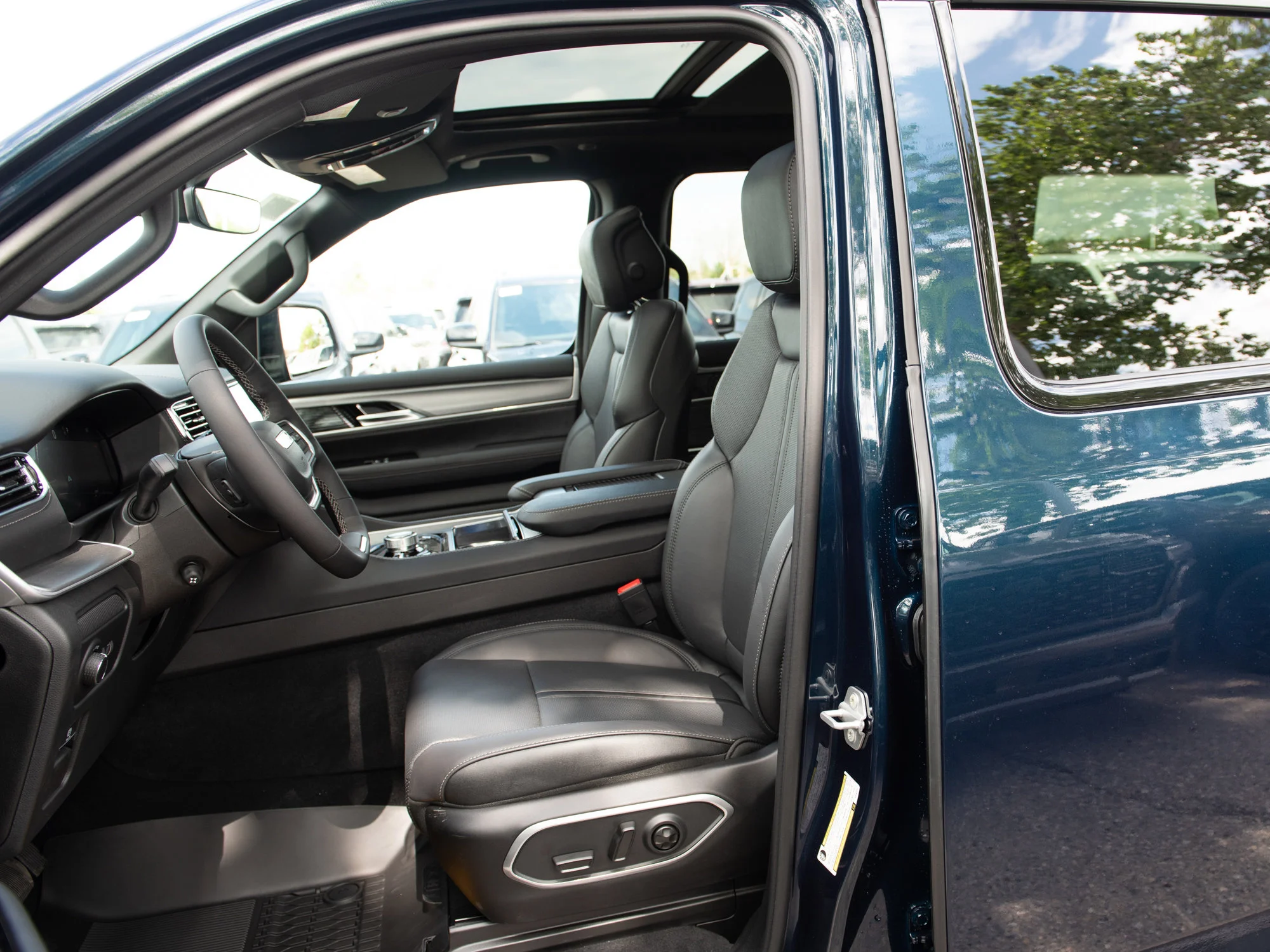 New 2026 Blue Jeep Limited Reserve* image 21