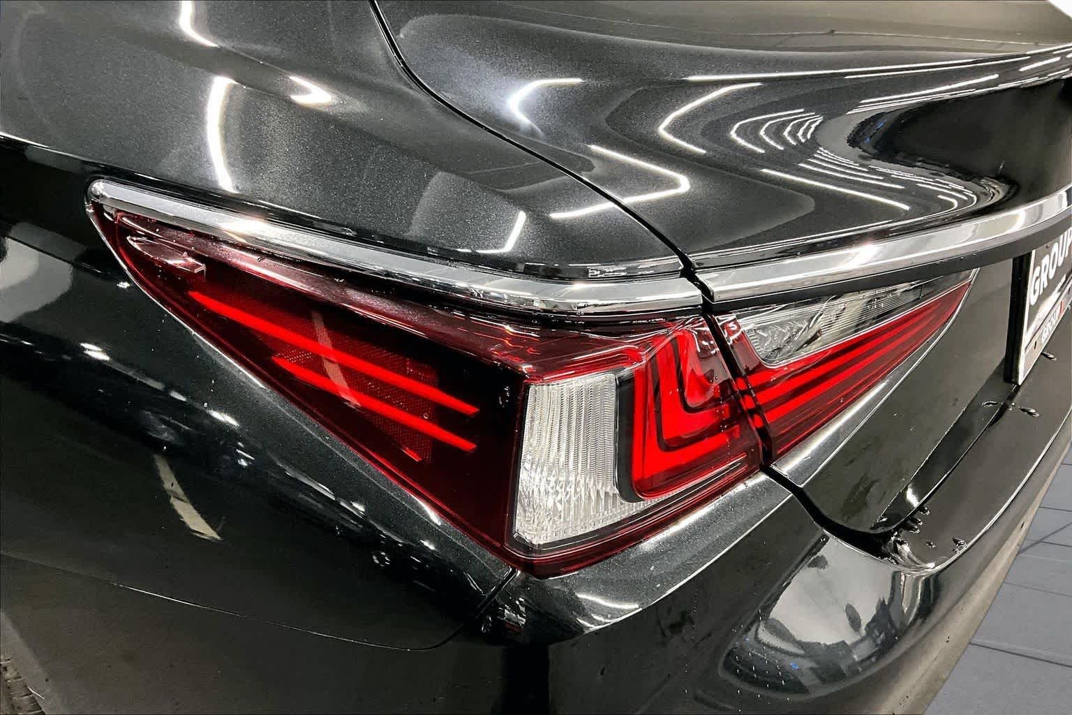 Certified Used 2025 Caviar Lexus  image 29