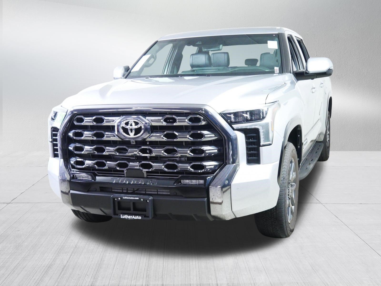 2025 Toyota Tundra Platinum - Photo 3