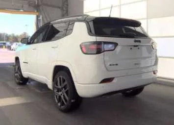 Used 2025 Bright White Clearcoat Jeep Limited image 6