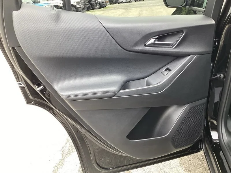 2027 Chevrolet Equinox LT - Photo 18