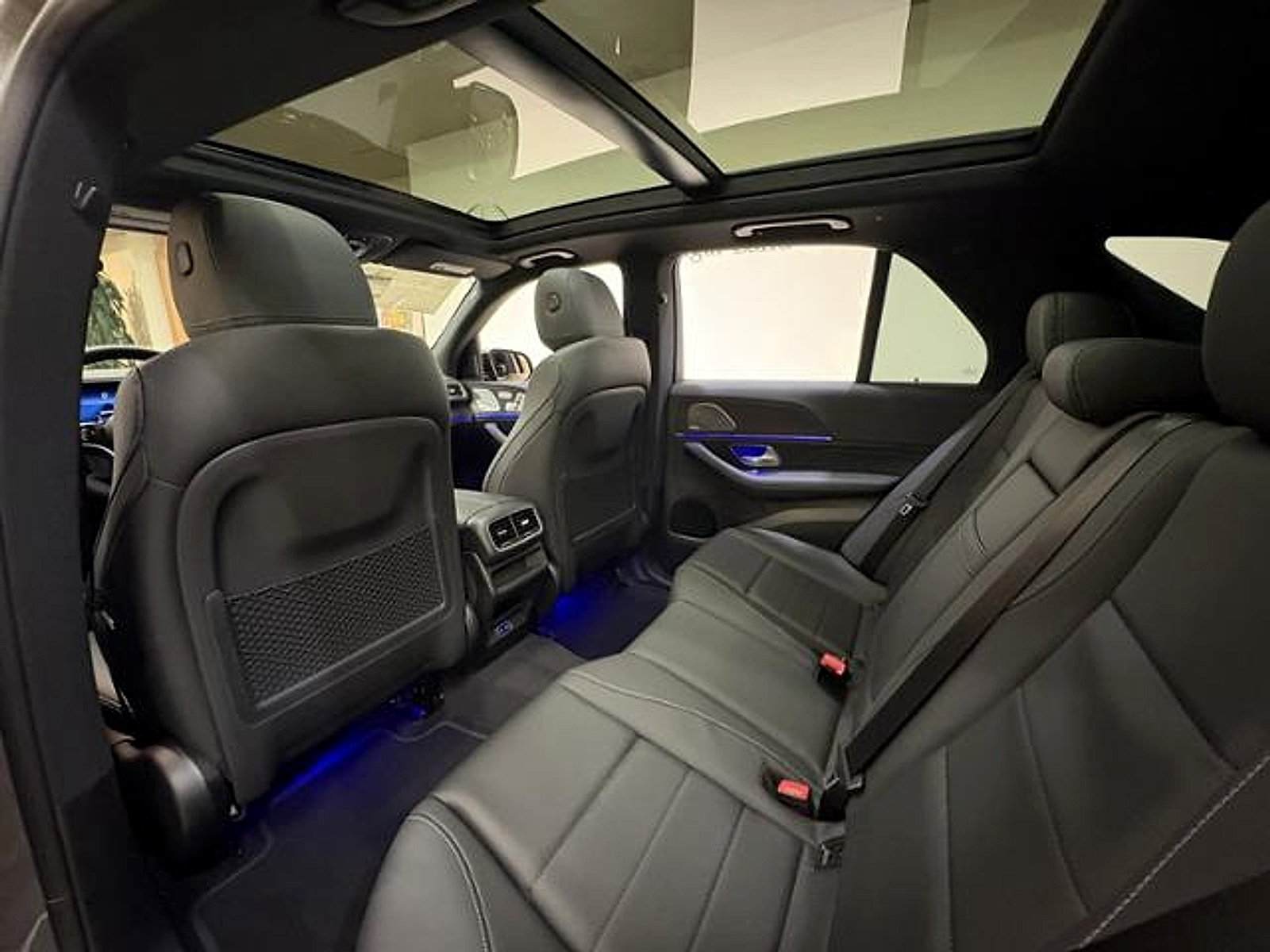 New 2026 Selenite Grey Metallic Mercedes-Benz  image 21