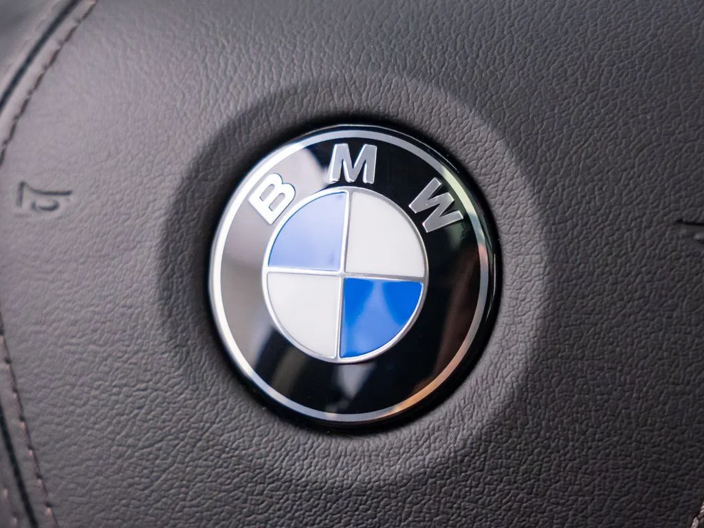 Used 2024 Gray BMW xDrive40i image 26