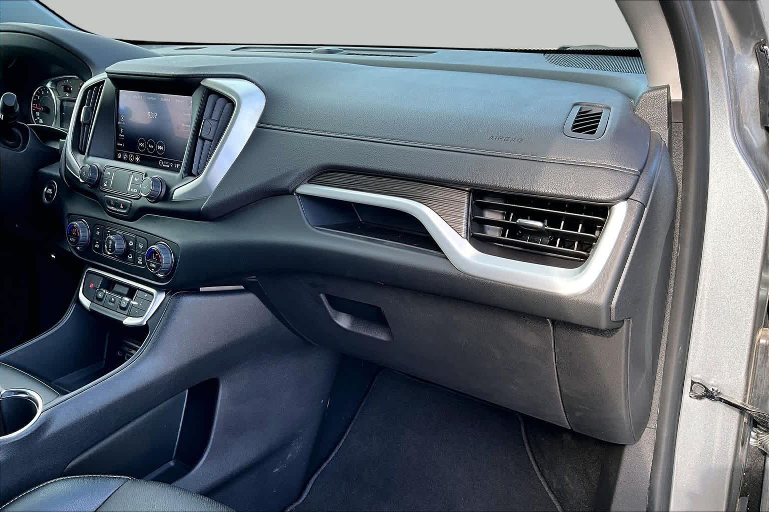 Used 2023 STERLING METALLIC GMC SLT image 19