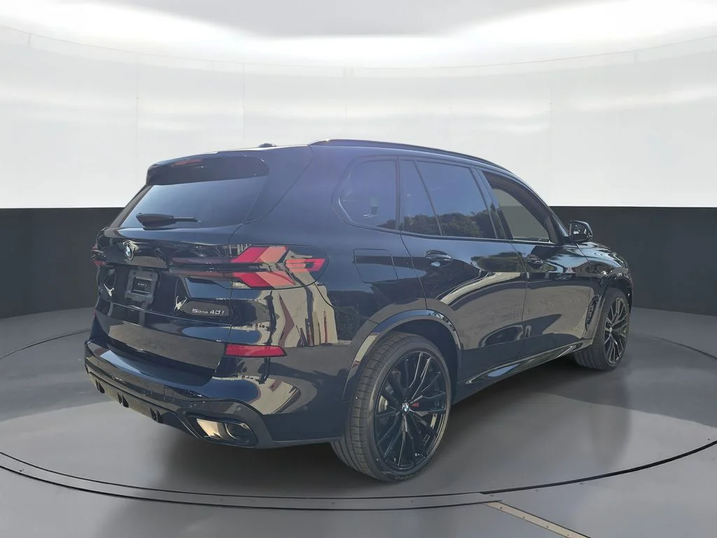Used 2026 Black BMW sDrive40i image 3