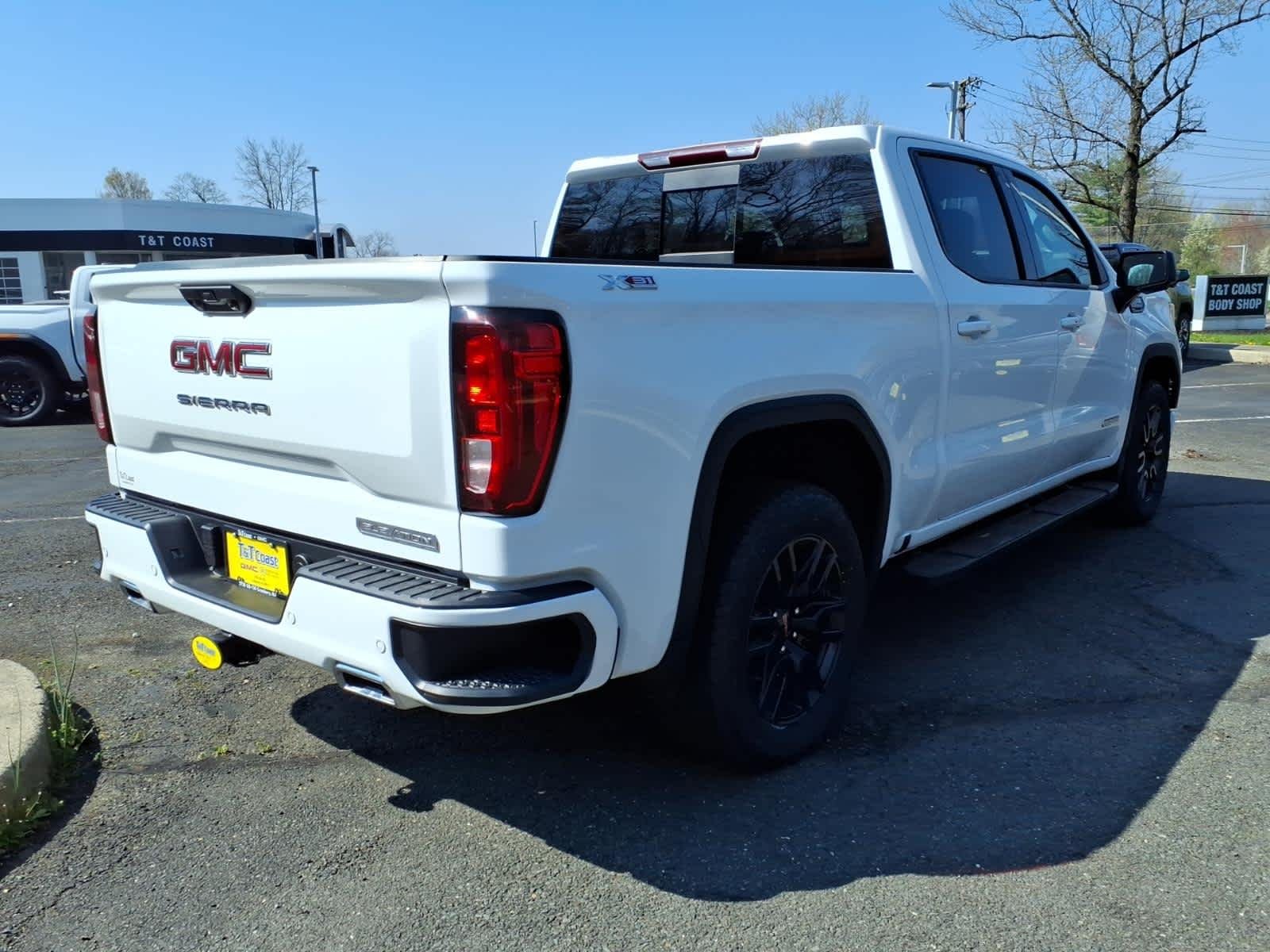 New 2026 Summit White GMC Elevation image 4