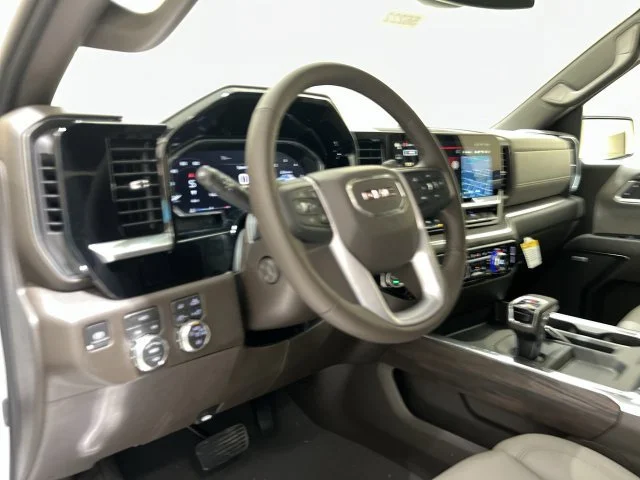 2026 GMC Sierra 1500 SLT - Photo 9