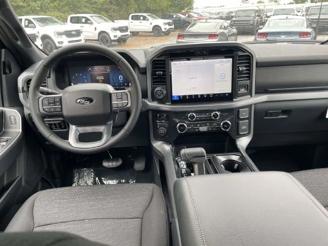 New 2026 Blue Ford XLT image 9