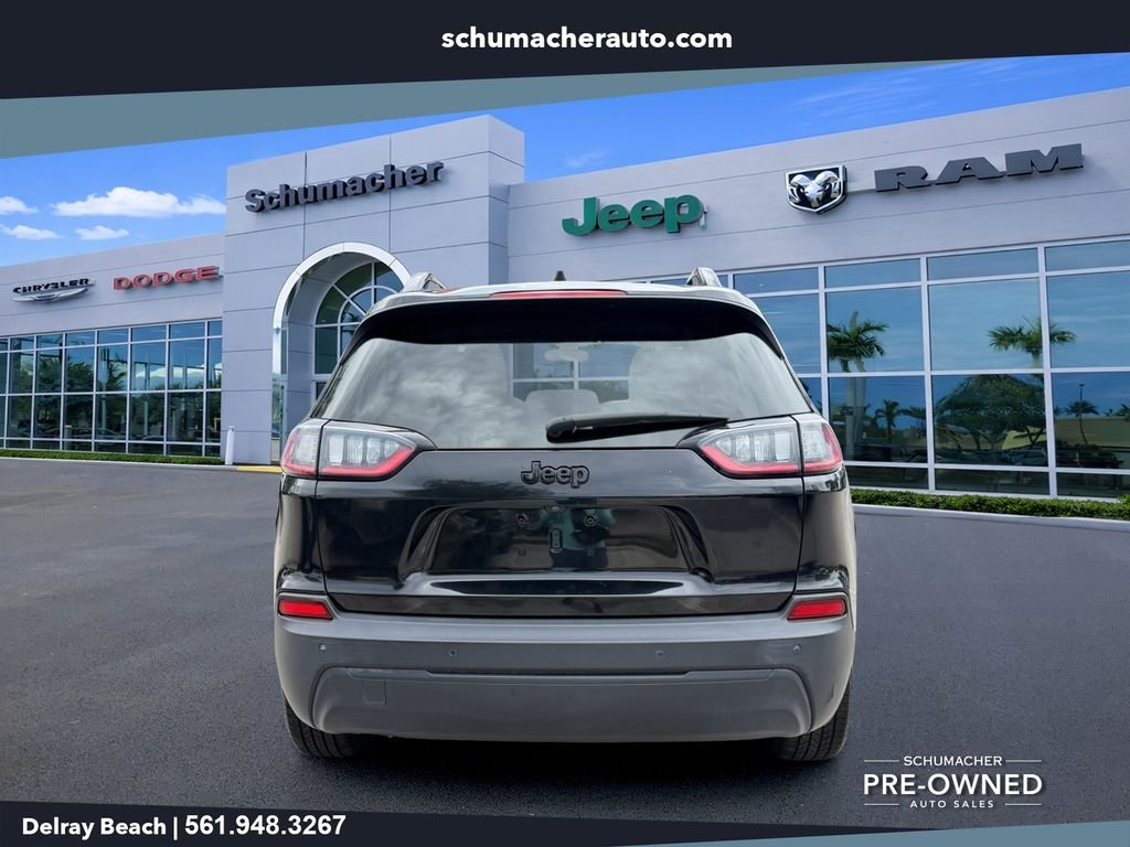 Used 2020 Black Jeep Latitude Plus image 6