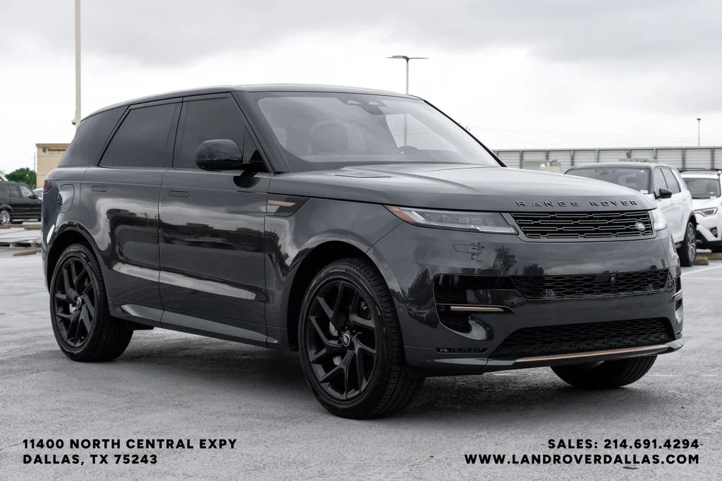Certified Used 2025 Carpathian Gray Premium Metallic Land Rover Dynamic SE image 4