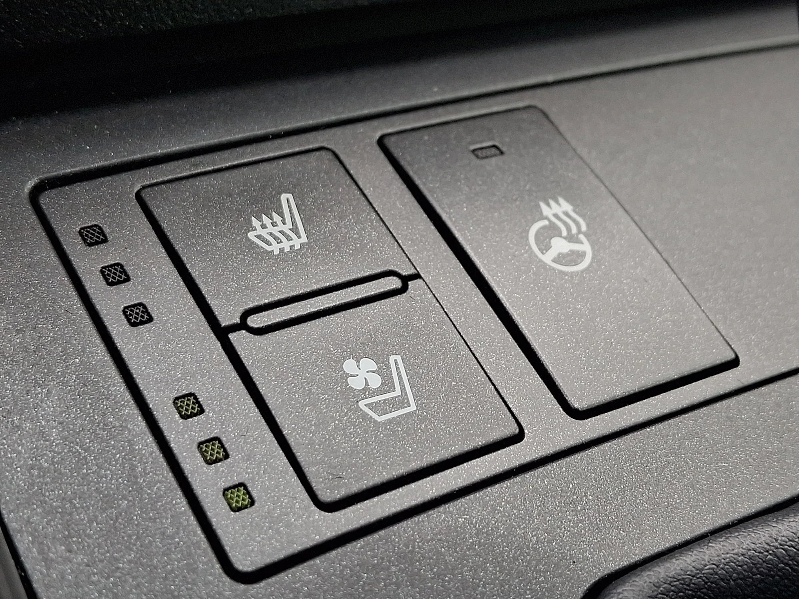 Certified Used 2023 ULTRA WHITE Lexus  image 24