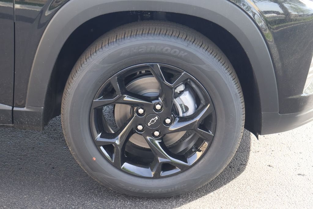 2026 Chevrolet Trax LT - Photo 11