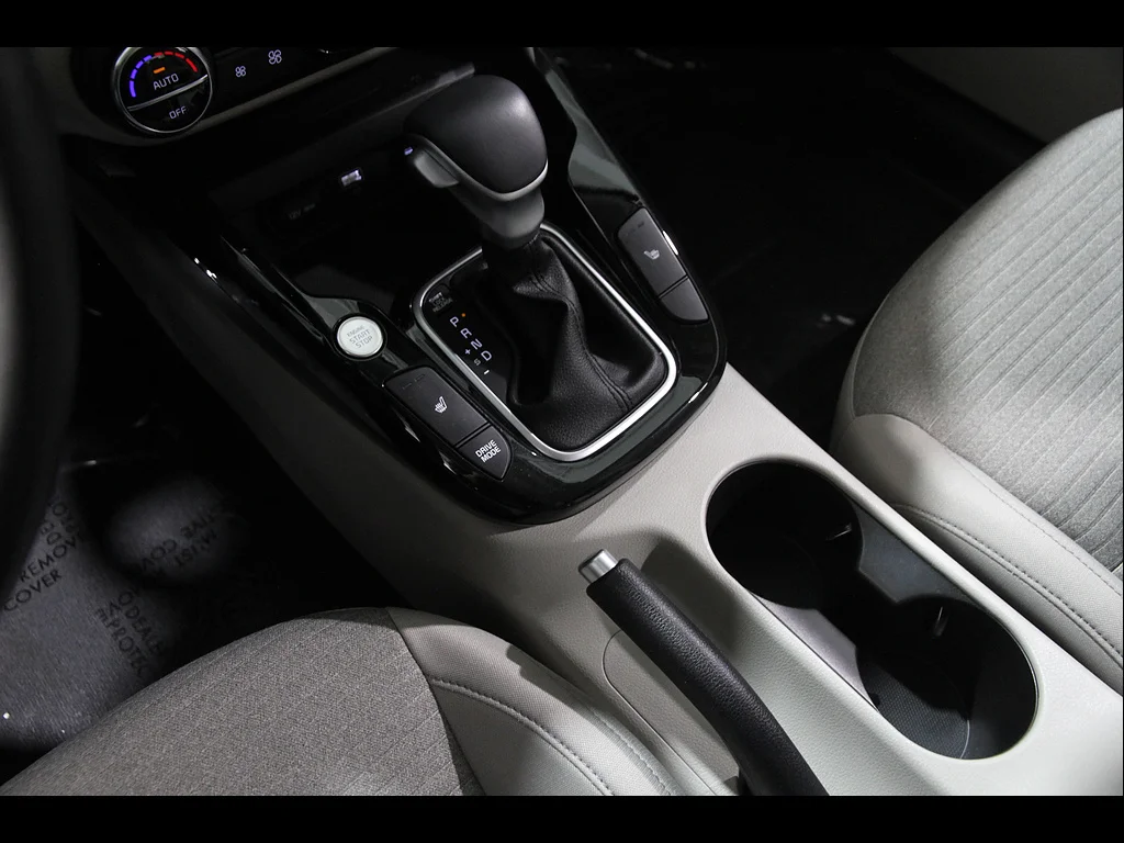 Used 2024 Gravity Gray Kia EX image 15
