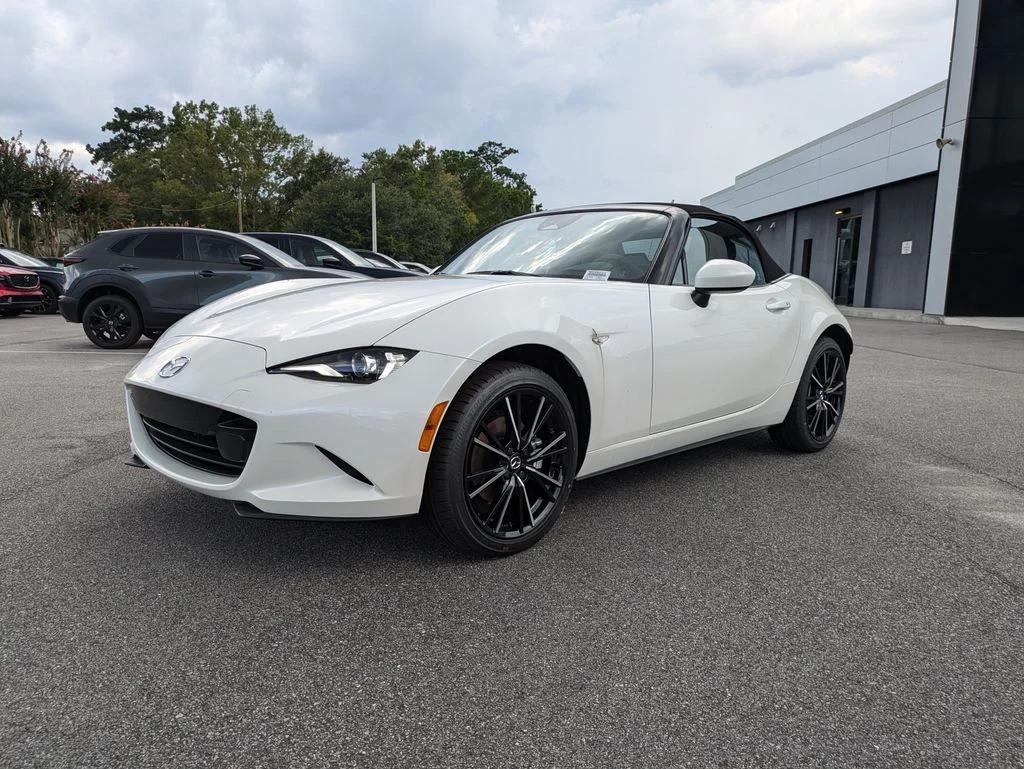 New 2026 Snowflake White Pearl Mazda Grand Touring image 8