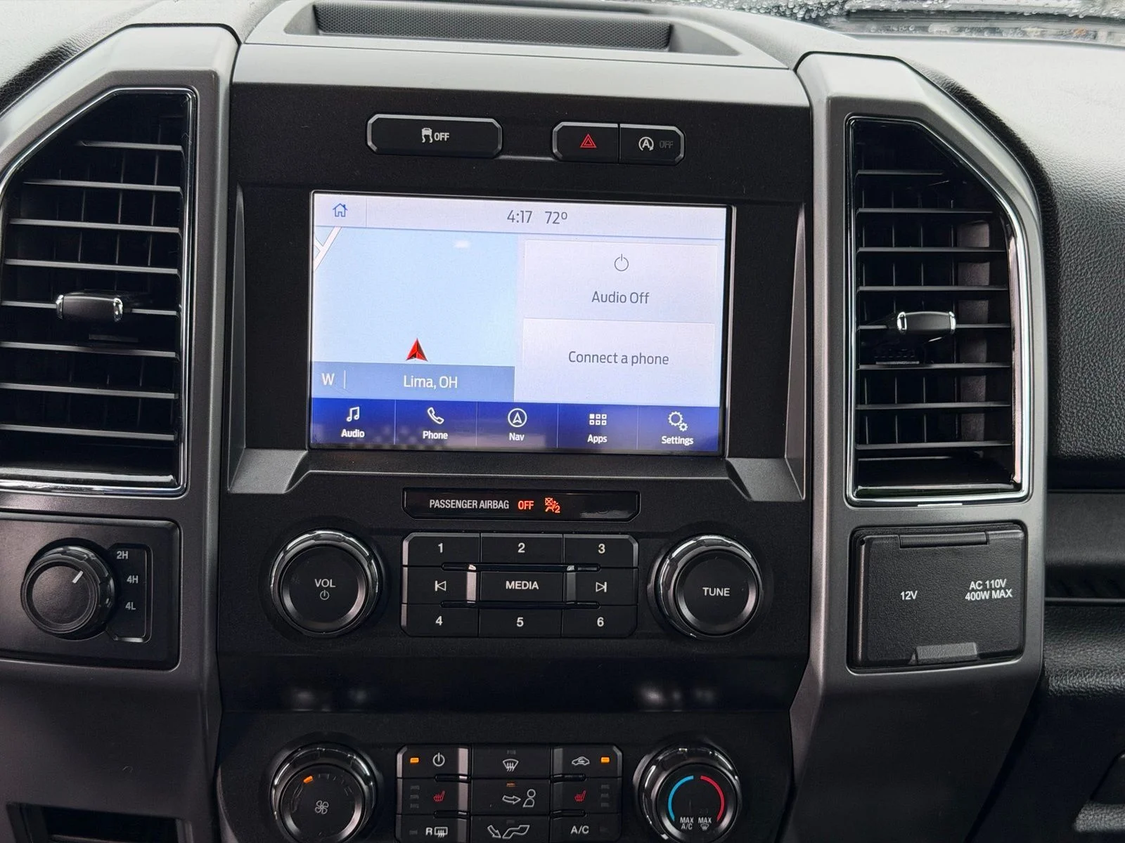 Used 2020 White Ford XLT image 22