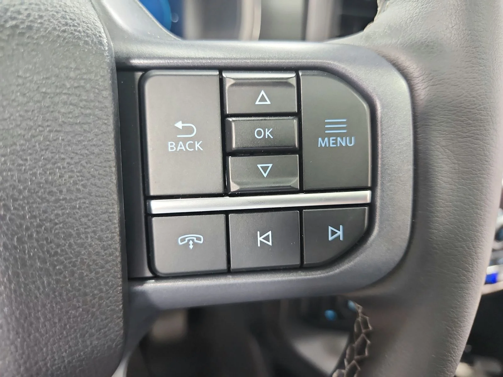 Used 2025 Red Ford Lariat image 28
