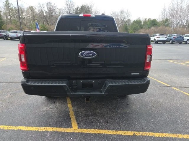 Used 2023 Agate Black Metallic Ford XLT image 7