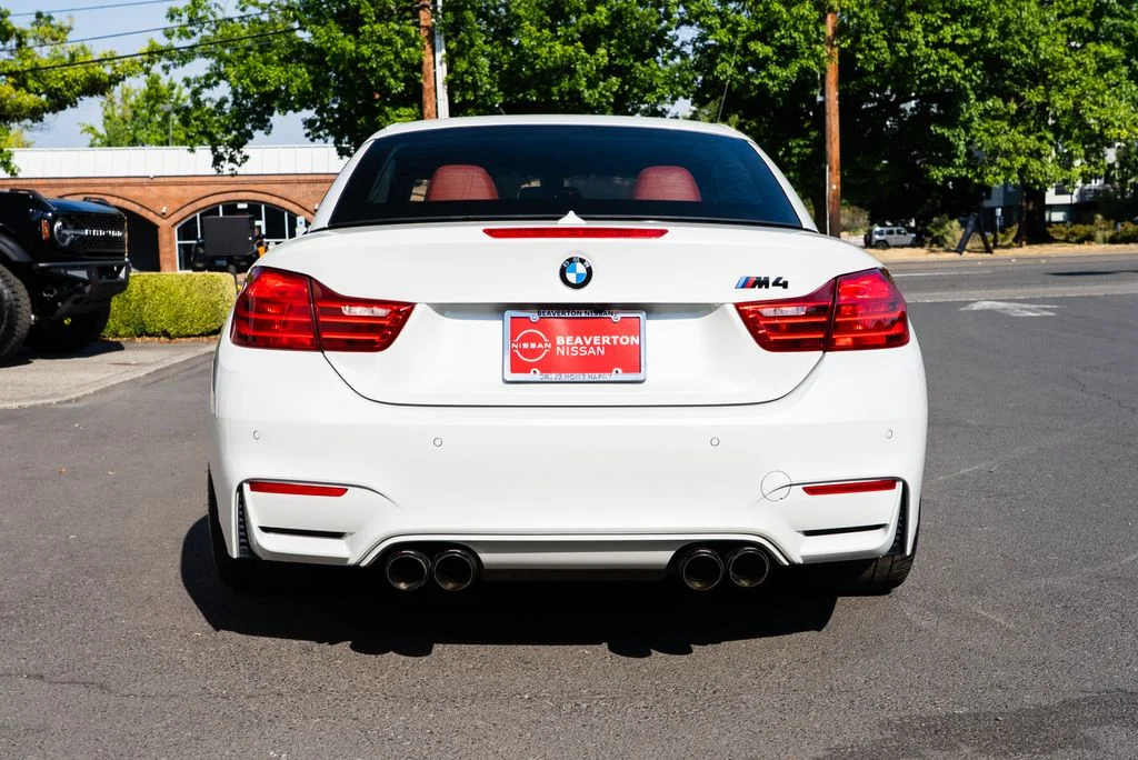 Used 2016 White BMW Competition image 5