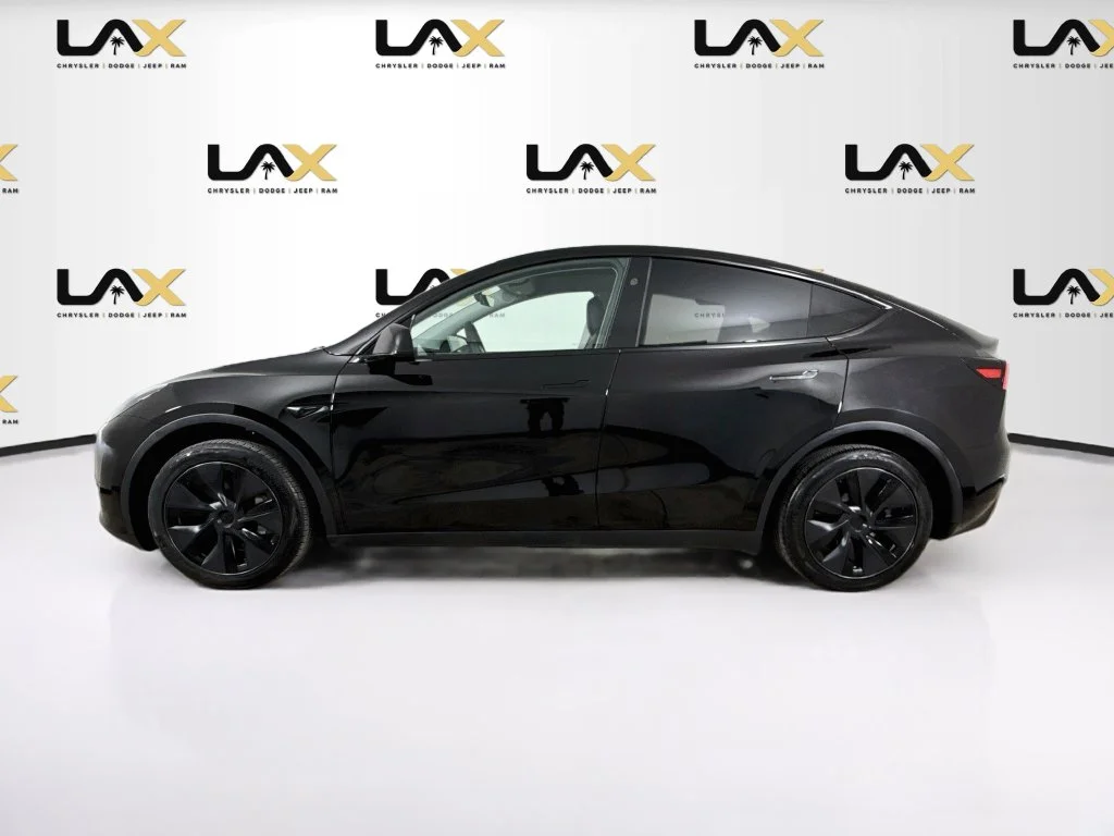 Used 2025 Black Tesla Long Range image 4