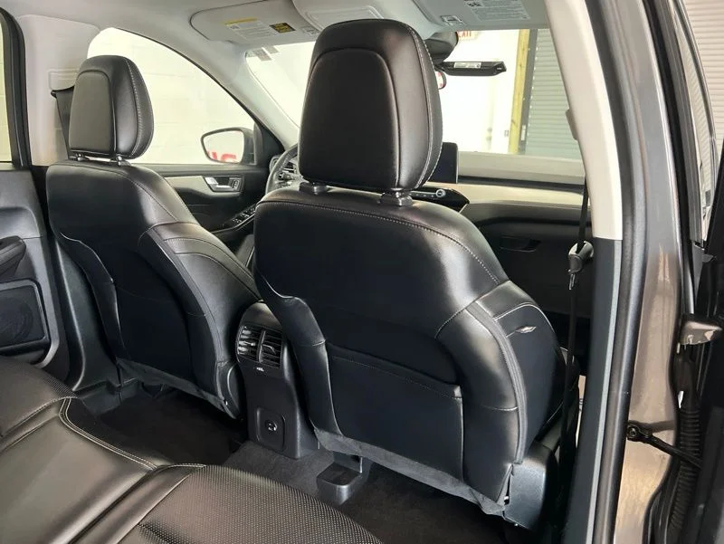 Used 2021 Gray Ford SEL image 12
