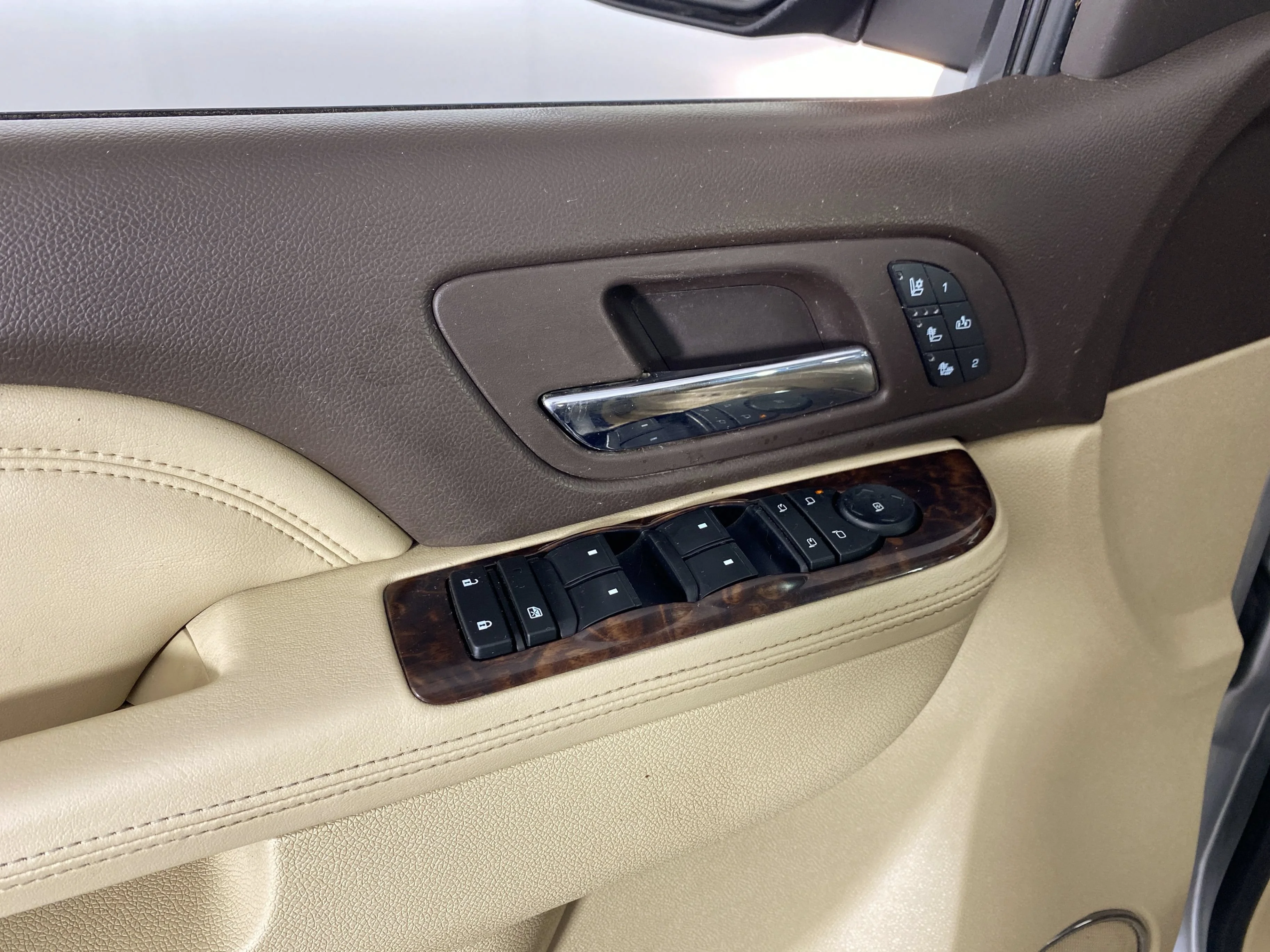 Used 2013 Quicksilver Metallic GMC  image 13