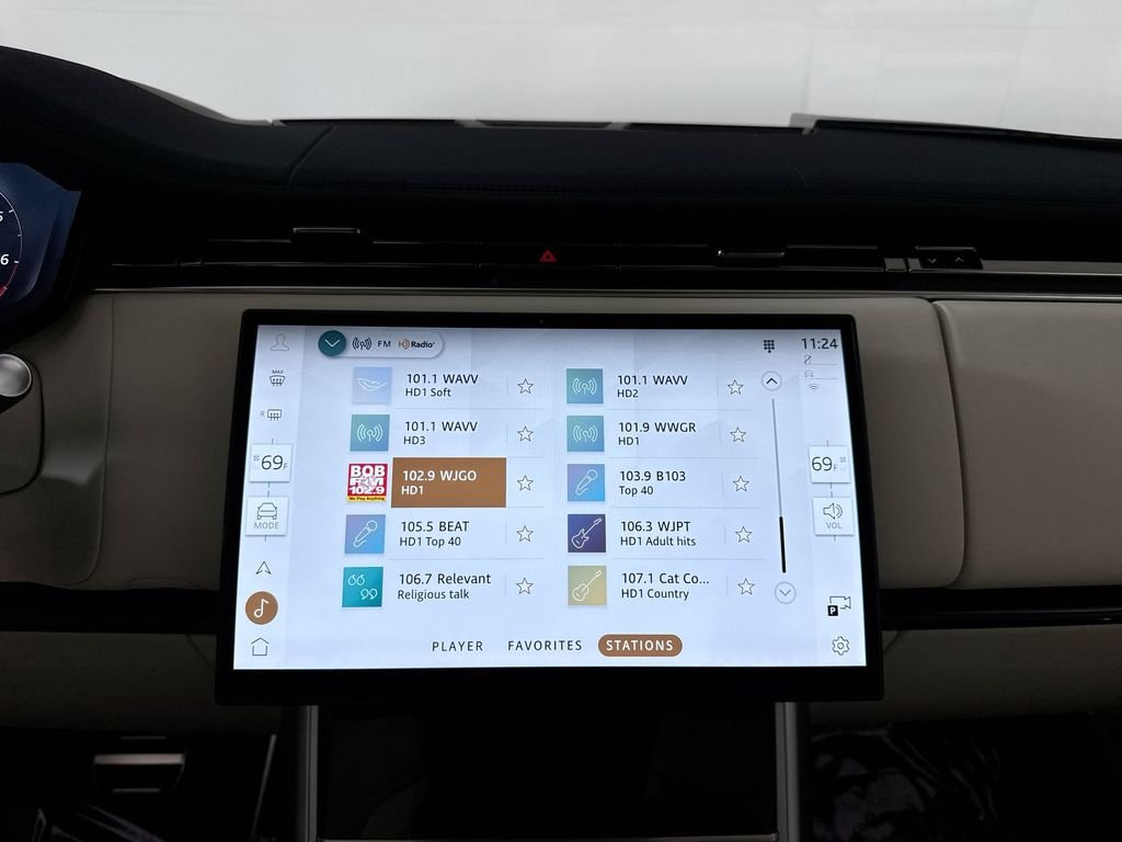 New 2026 Varesine Blue Land Rover SE LWB image 16