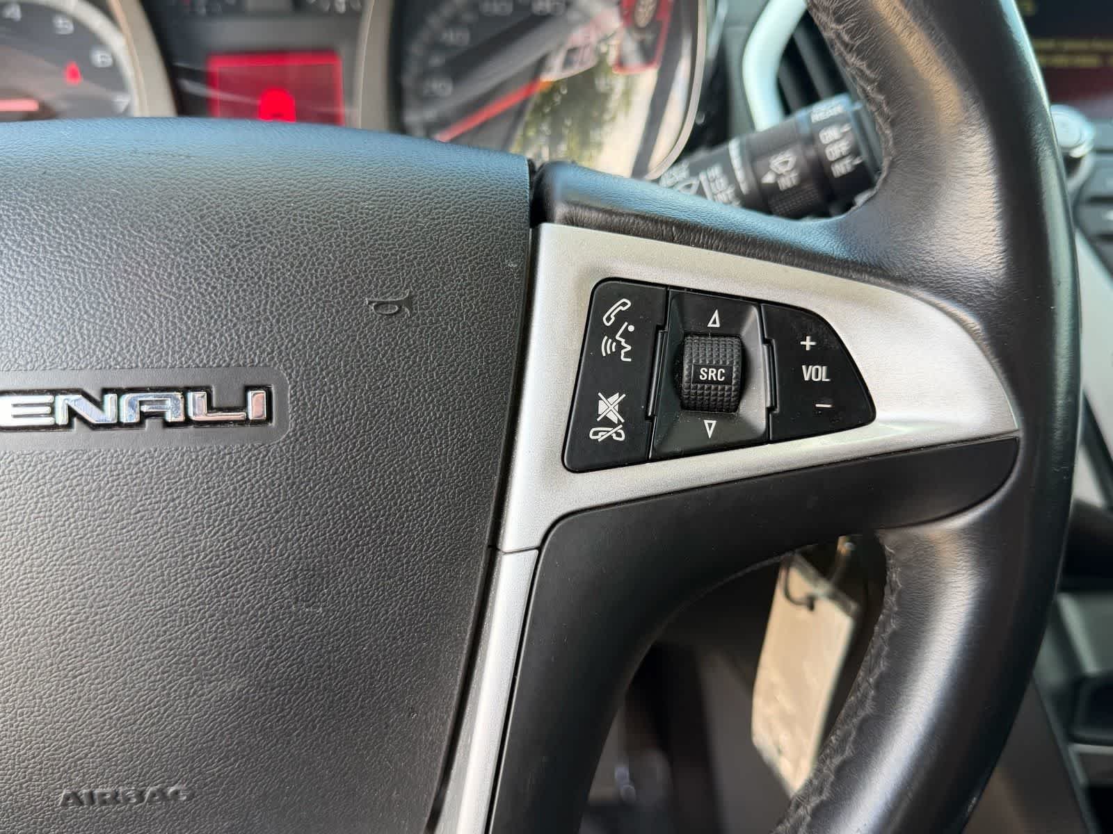 Used 2016 White Frost Tricoat GMC Denali image 35