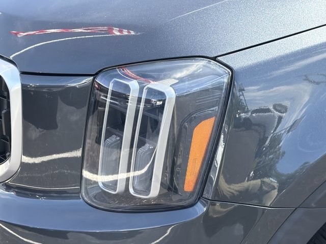 Used 2023 Gray Kia LX image 9