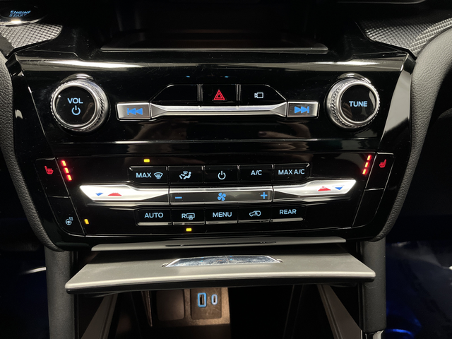 2023 Ford Explorer ST-LINE - Photo 20