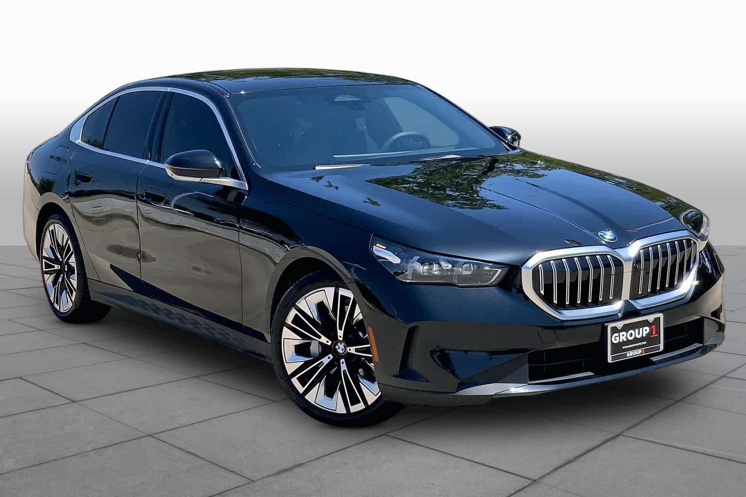Used 2024 Black Sapphire Metallic BMW 530i image 3