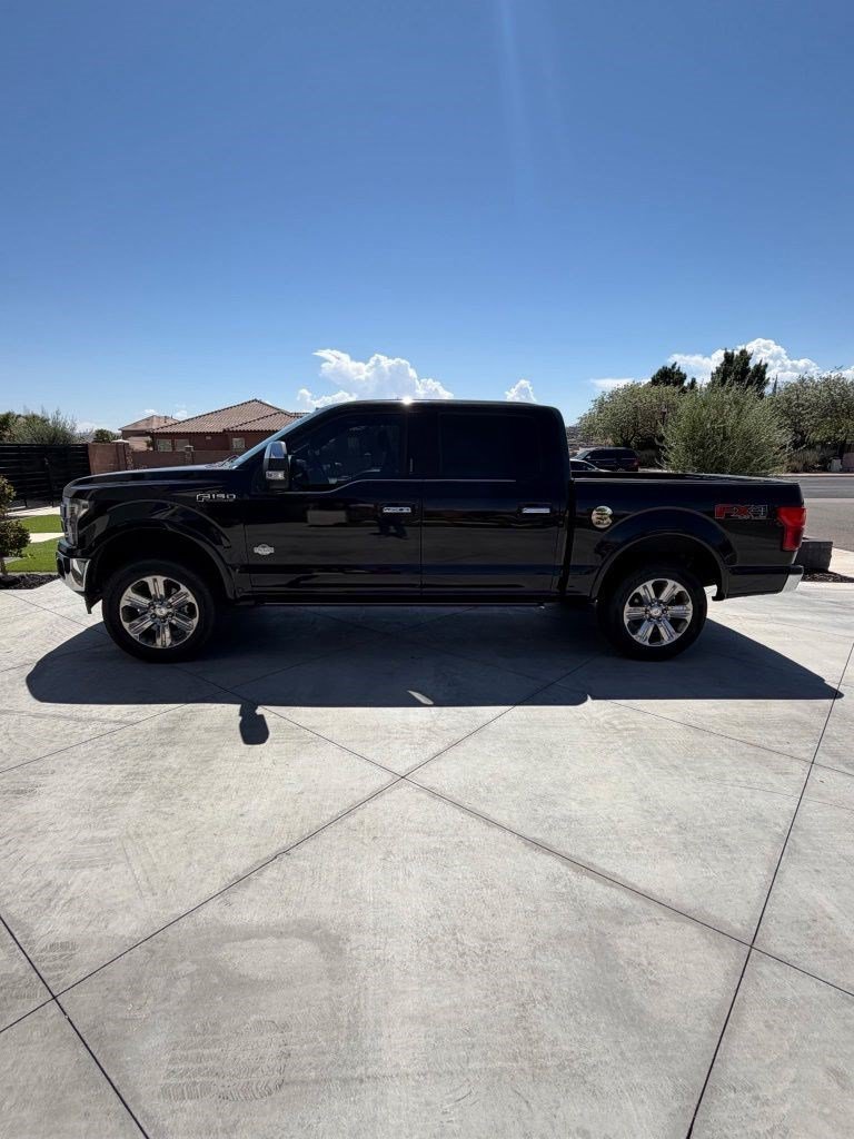 Used 2019 Blue Ford King Ranch image 2