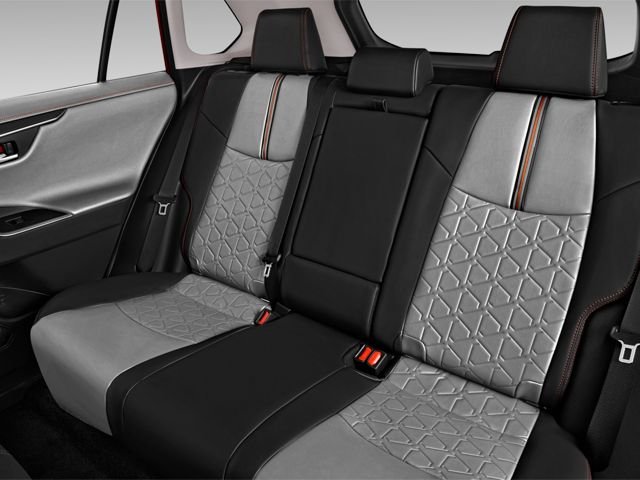2025 Toyota RAV4 XSE - Photo 11
